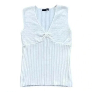 16.American Attitudes knit sweatervest white SM